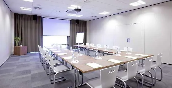 弗罗茨瓦夫中枢钟楼酒店 酒店 3*