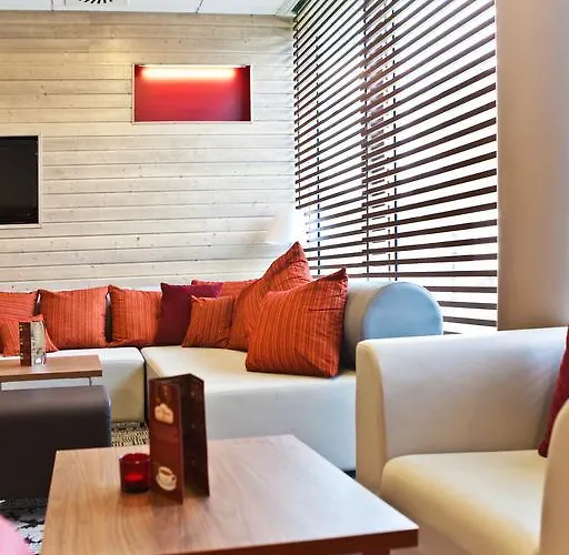 弗罗茨瓦夫中枢钟楼酒店 酒店