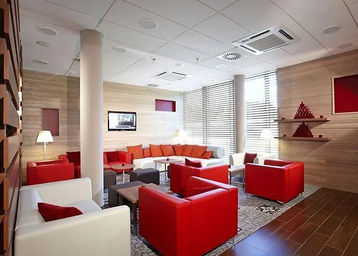 弗罗茨瓦夫中枢钟楼酒店