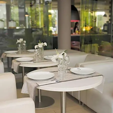 Hotel Campanile Centrum 3*