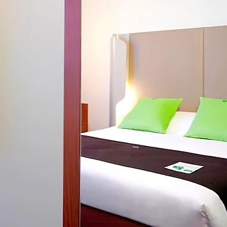 Campanile Centrum Hotel 3*