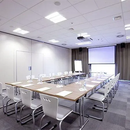 Hotel Campanile Centrum 3*