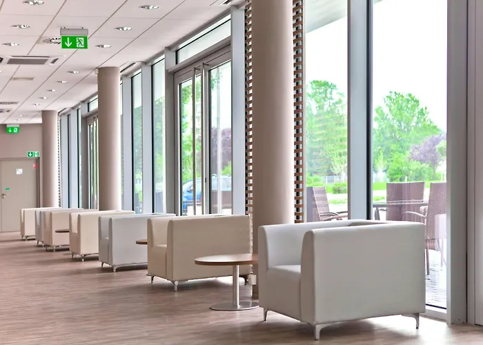 Campanile Centrum Hotel 3*